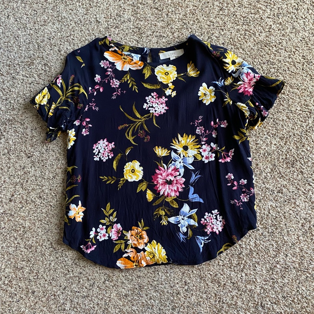 Loft floral print blouse size large